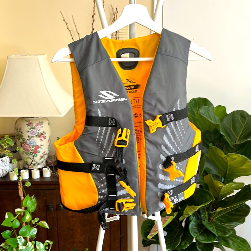 🚣‍♀️🚣‍♂️🏄🏄‍♀️Sterns Life Jacket/Vest  for Youth- Water Sports PFD-Gold-EUC